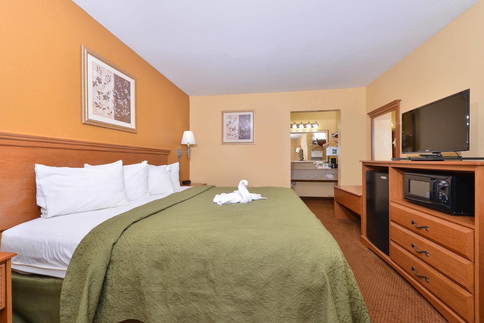 Quality & Motel Cartersville